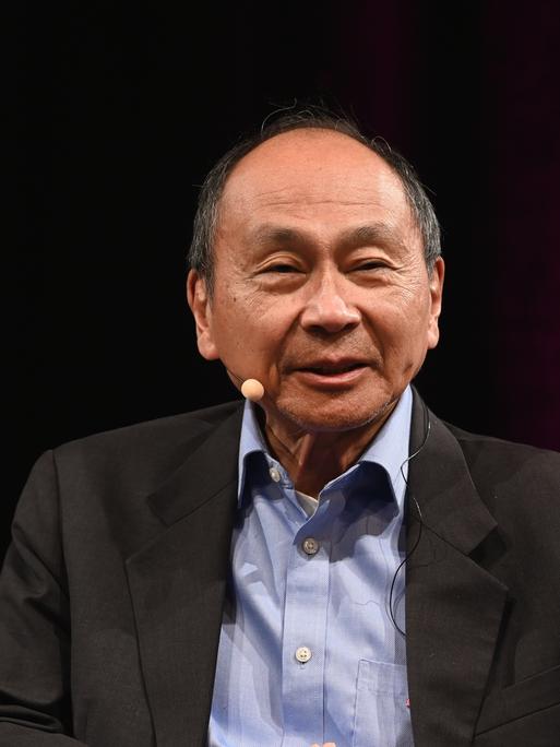 Der US-amerikanische Politikwissenschaftler Francis Fukuyama auf der Bühne der Lit Cologne.