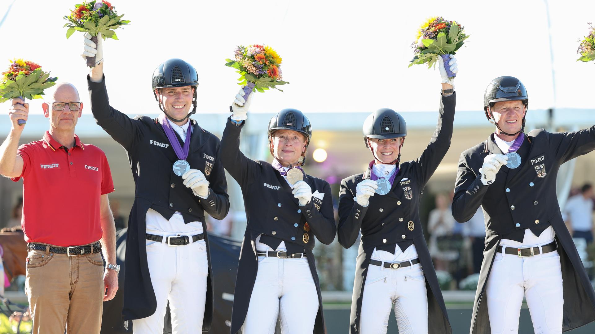 Dressur-EM - Deutsche Mannschaft Gewinnt Silber Hinter Großbritannien