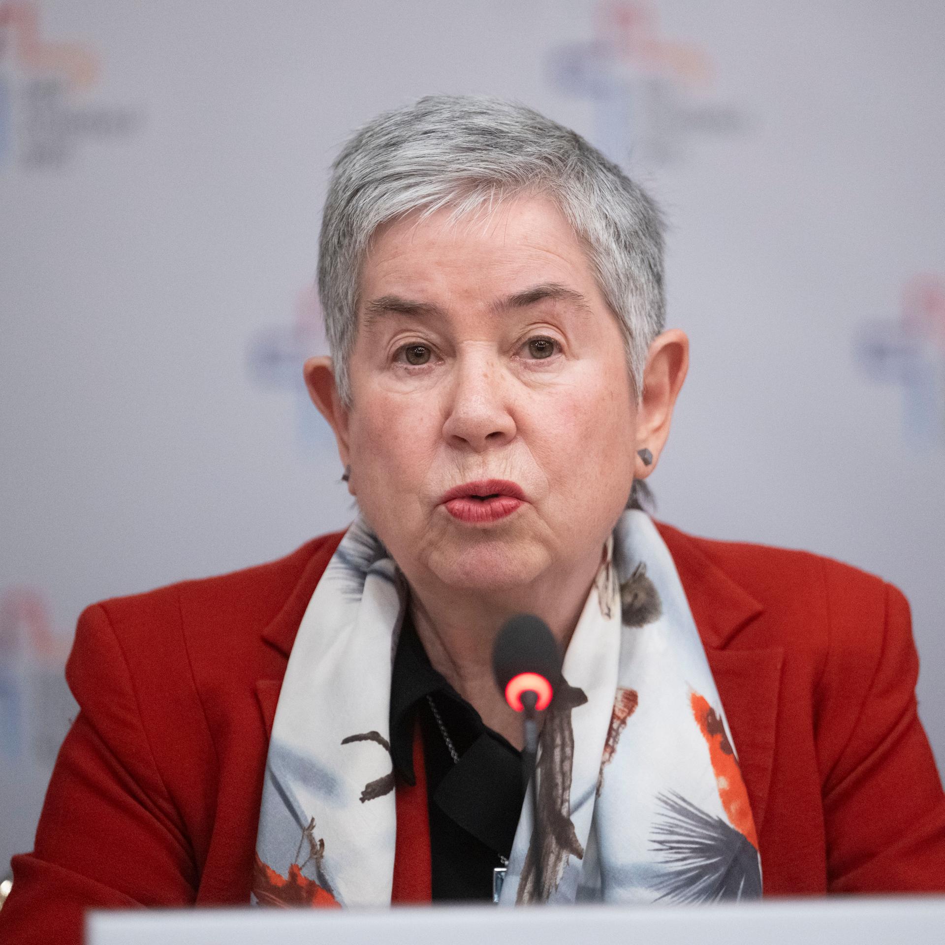 Irme Stetter-Karp, Präsidentin des Zentralkomitees der deutschen Katholiken (ZdK), nimmt an einer Pressekonferenz der Synodalversammlung des Synodalen Wegs der katholischen Kirche teil. 