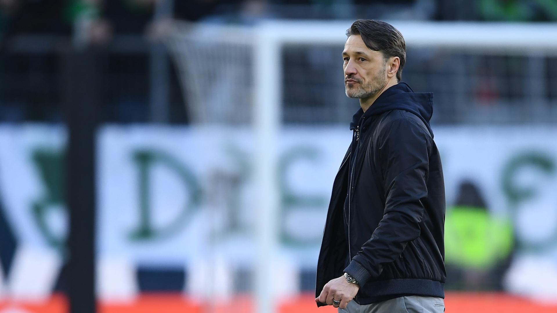 Niko Kovac im Fußballstadion. Niko Kovac im Fußballstadion.