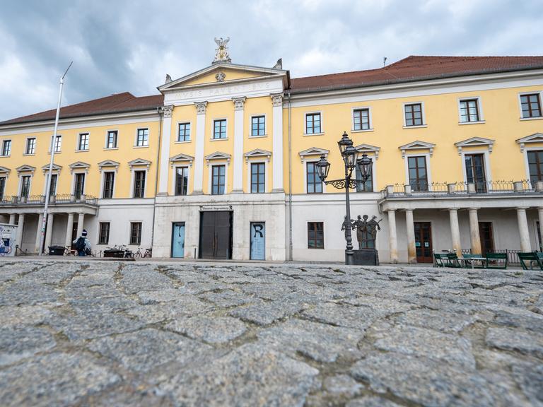 Das Theater Regensburg am Bismarckplatz. 