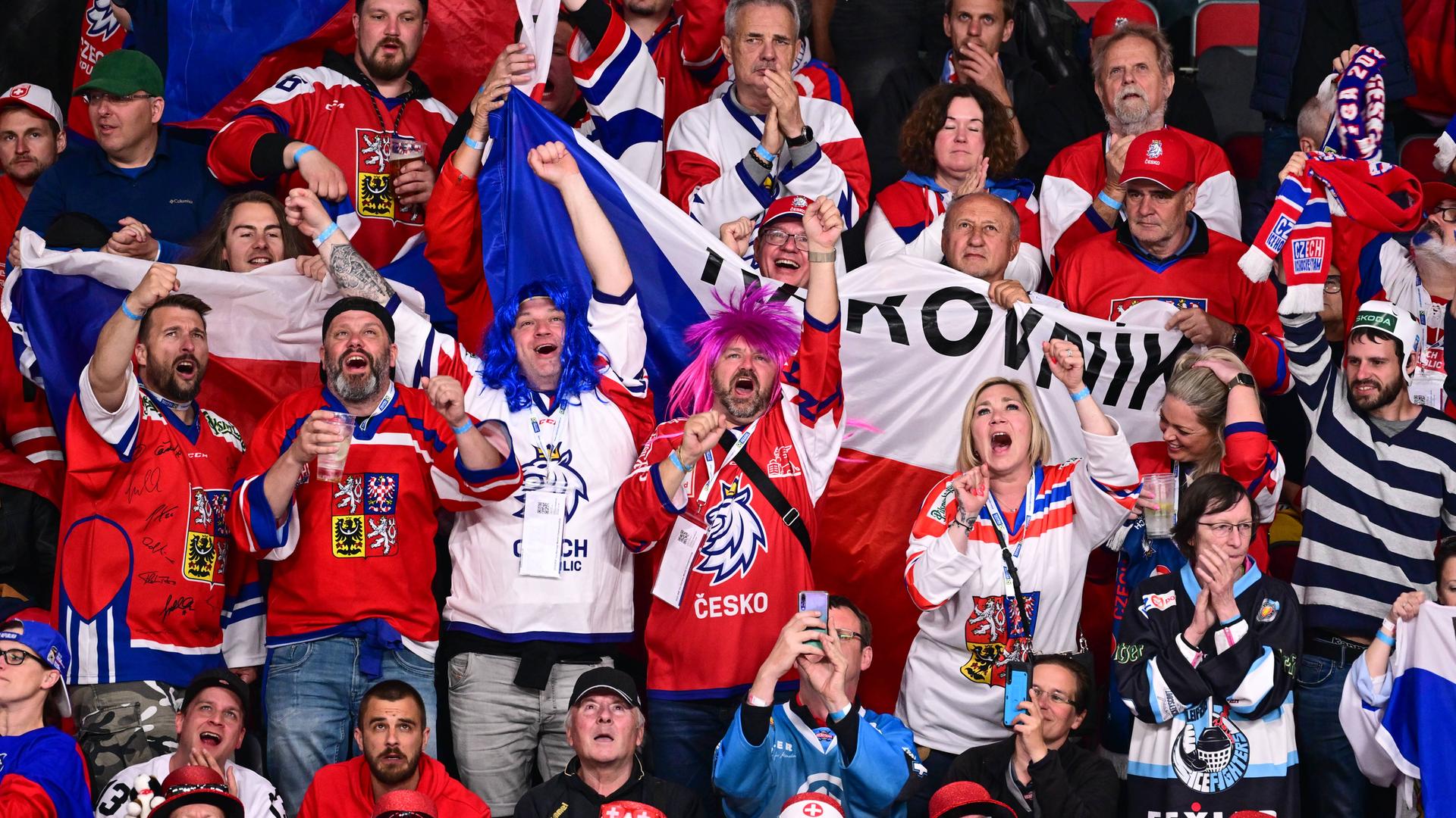 Tschechische Eishockey-Fans bei der Weltmeisterschaft in Riga, Lettland