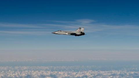 Das Foto des schwedischen Militärs soll einen russischen MiG-31-Kampfjet zeigen, der am 19. September den Luftraum Estlands verletzt hat.