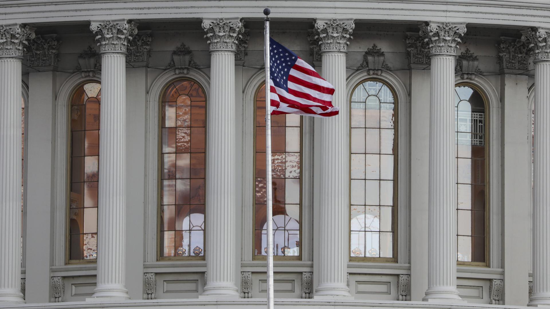 USA - Repräsentantenhaus billigt Übergangshaushalt - Entscheidung im Senat steht noch aus