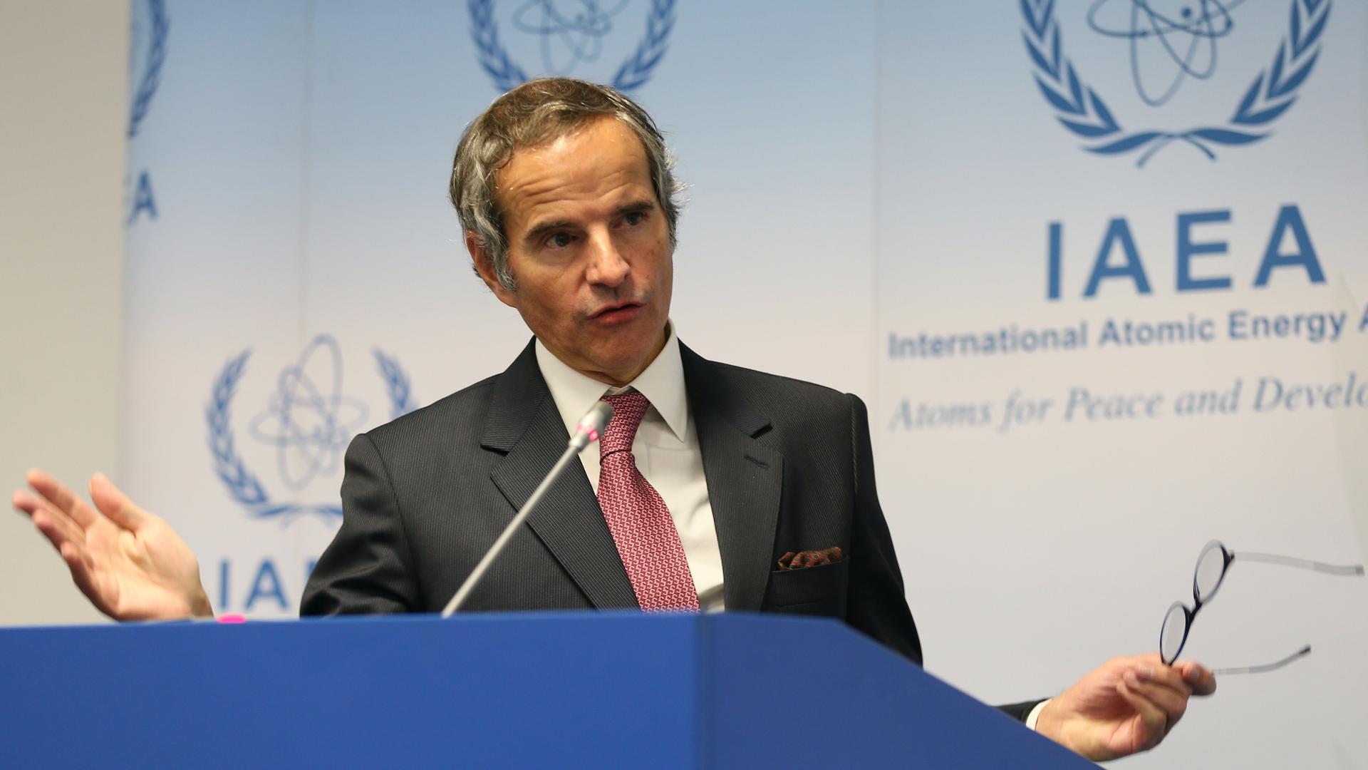 Österreich, Wien: Rafael Mariano Grossi, IAEA-Chef, spricht auf einer Konferenz.
