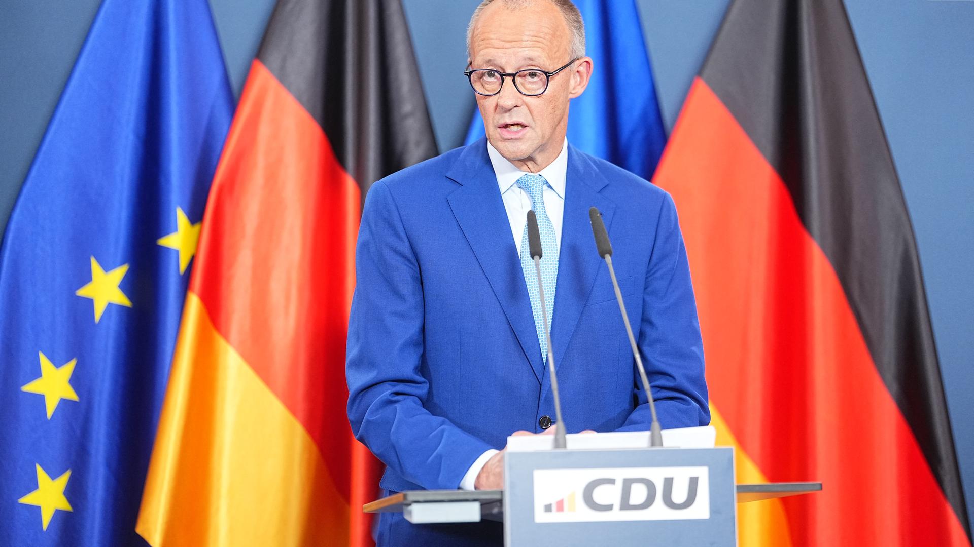 Bundeskanzler Friedrich Merz (CDU) spricht im Konrad-Adenauer-Haus.