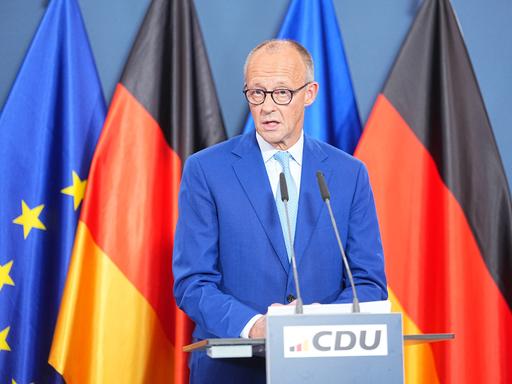 Bundeskanzler Friedrich Merz (CDU) spricht im Konrad-Adenauer-Haus.