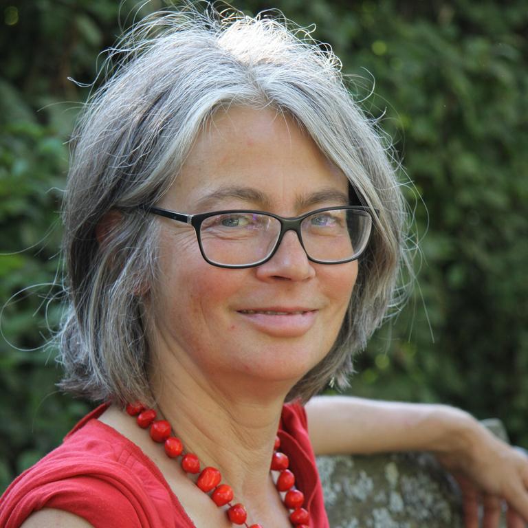 Porträtaufnahme der Autorin Annette Jensen