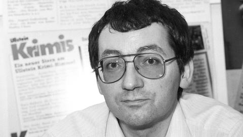 Porträt des Schriftstellers Jörg Fauser während der Buchmesse 1985 in Frankfurt/Main.