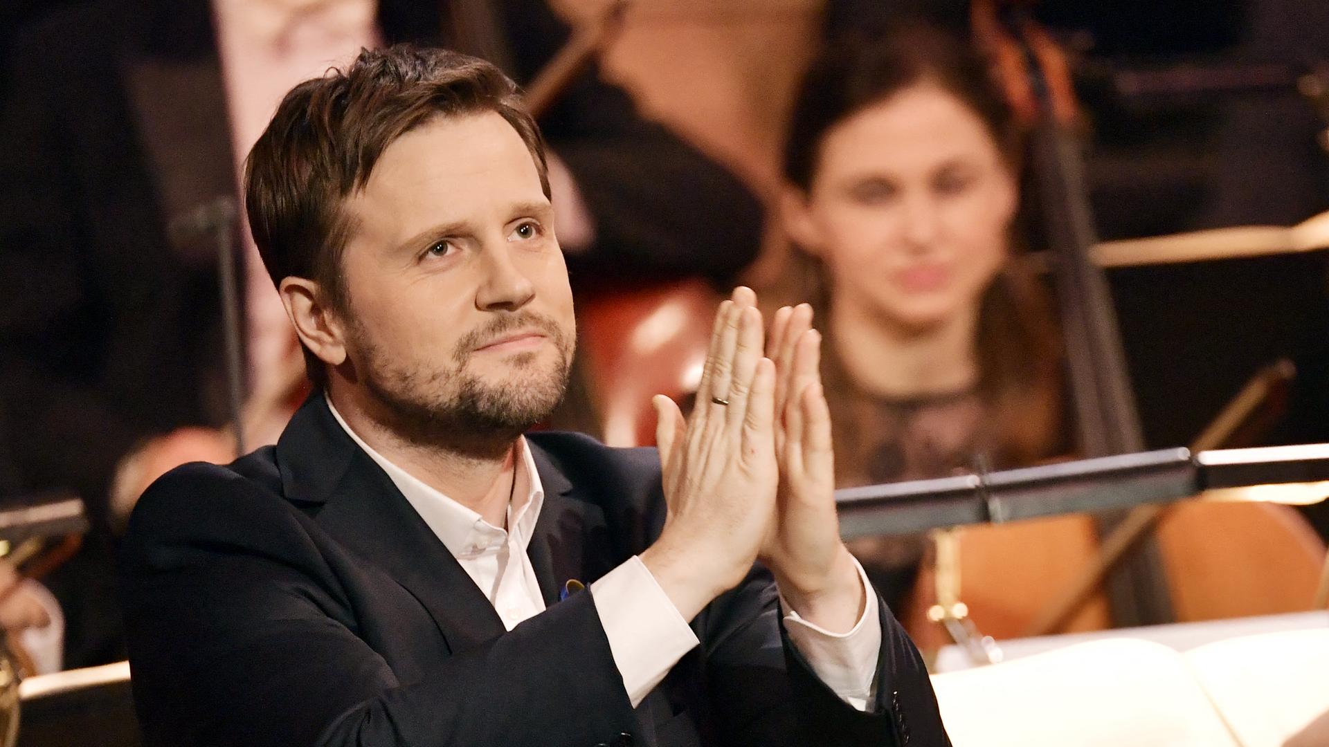 Der ukrainische Bariton Andrei Bondarenko bei einem Auftritt am 8. März 2022 in Paris Der ukrainische Bariton Andrei Bondarenko bei einem Auftritt am 8. März 2022 in Paris