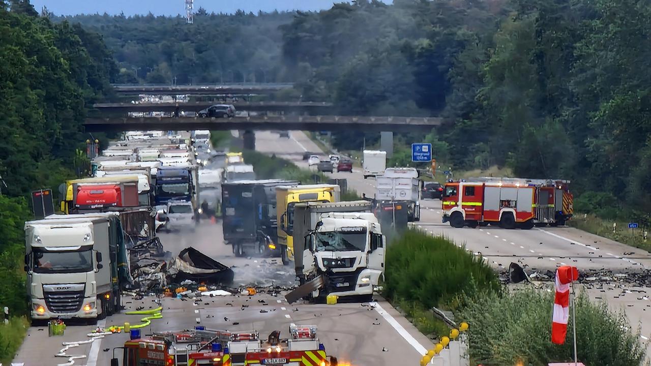 Sachsen-Anhalt - A2 Nach Schwerem Unfall Wohl Noch Bis Samstag Gesperrt