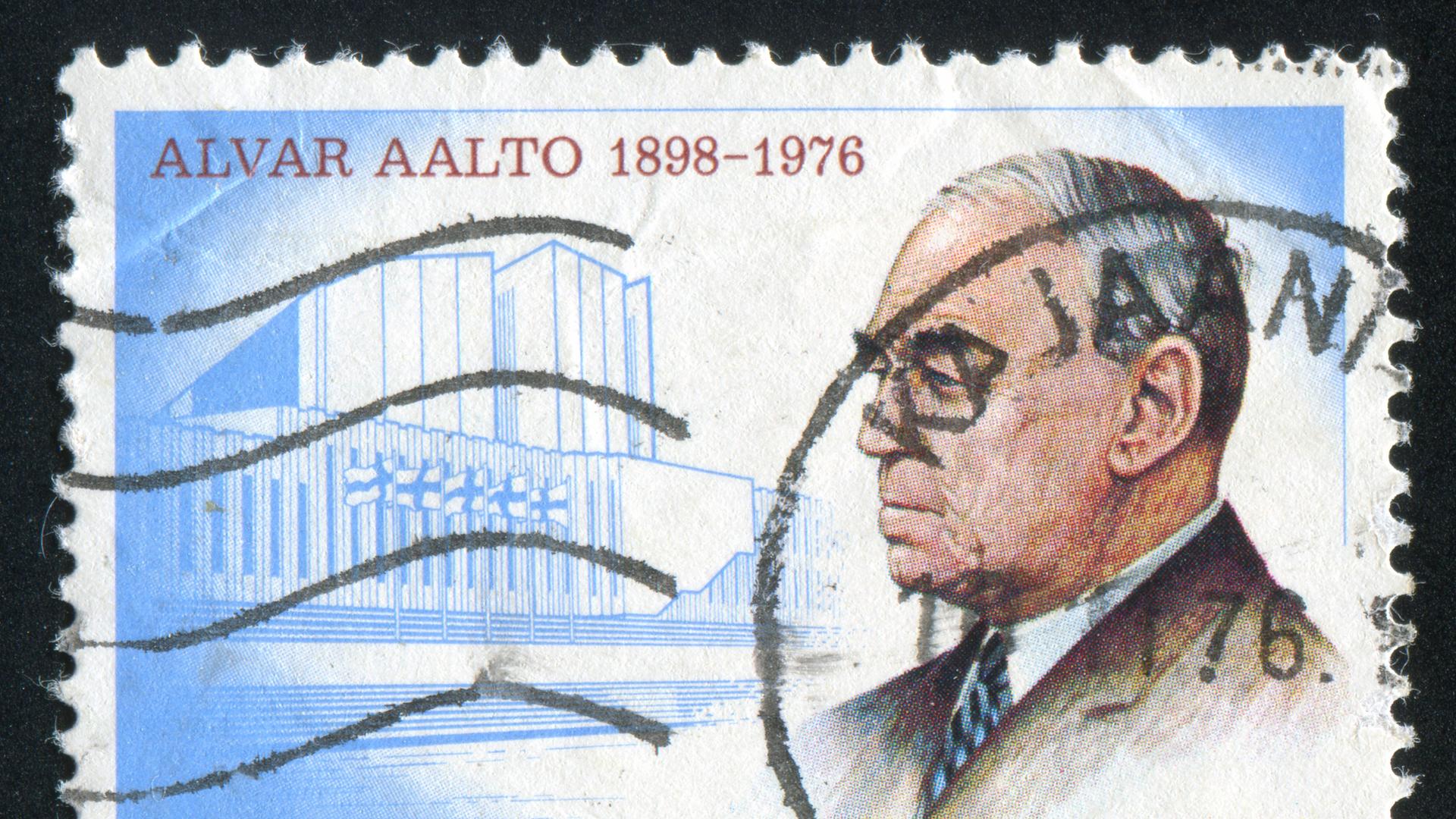 Die finnische Post widmete dem Architekten und Sesigner Alvar Aalto, 1976 eine Sonderbriefmarke.