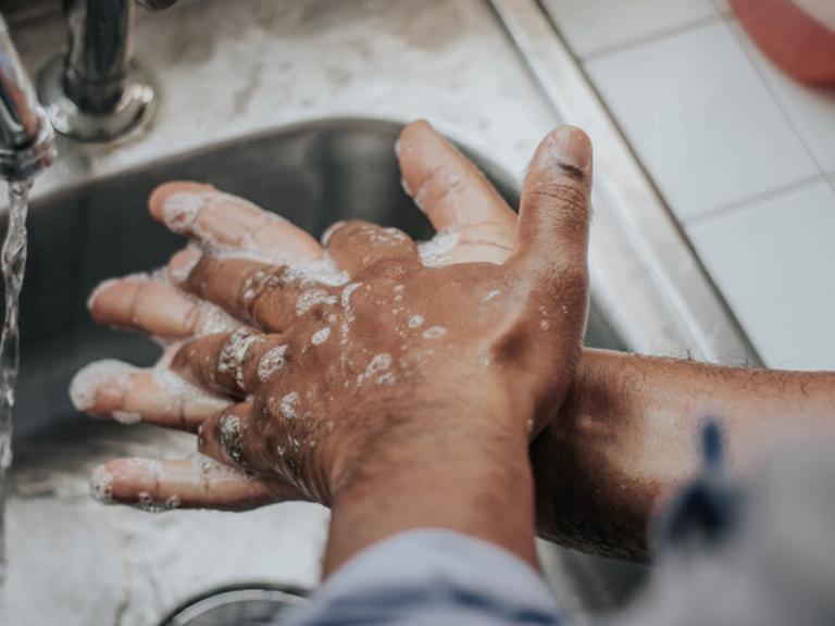 Hände waschen