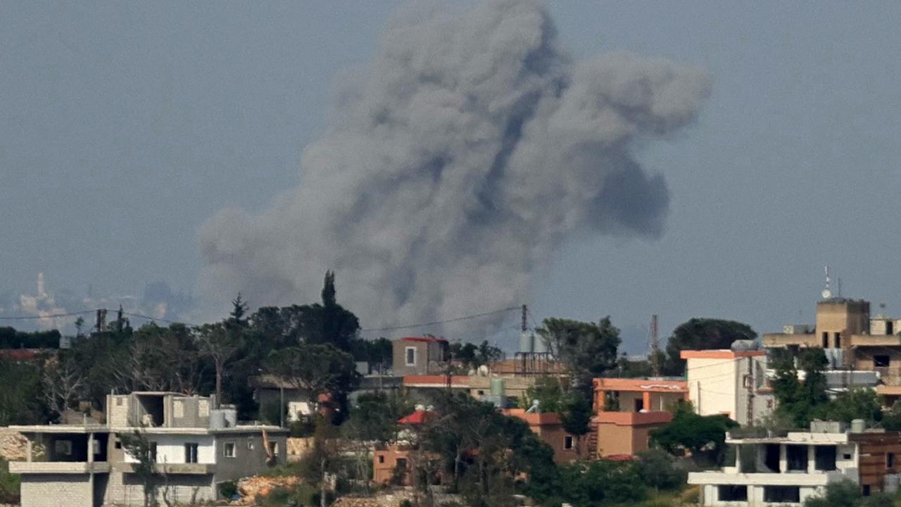 Rauchwolken über dem libanesischen Dorf Zawtar al-Sharqiyah in der Region Marjayoun.