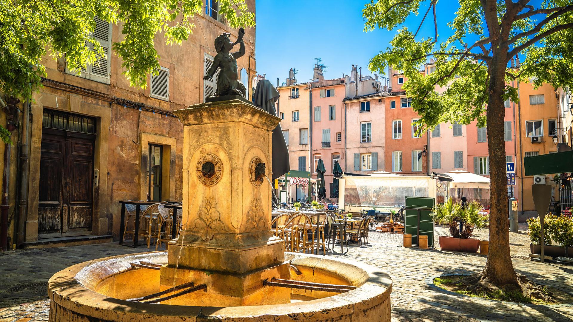 Das Festival d’Aix-en-Provence ist ein internationales Musikfestival, das jedes Jahr im Sommer in Aix-en-Provence stattfindet. Das Festival d’Aix-en-Provence ist ein internationales Musikfestival, das jedes Jahr im Sommer in Aix-en-Provence stattfindet.
