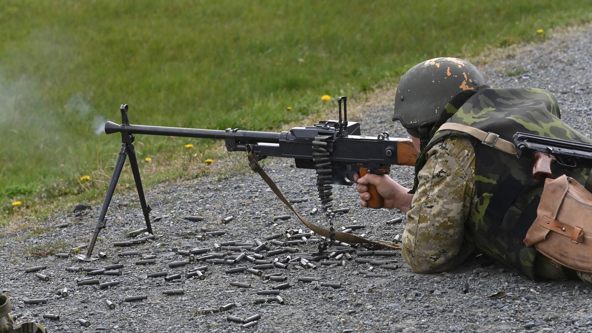 Ausbildung von Angehörigen der Streitkräfte der Ukraine im Rahmen der militärischen Unterstützungsmission der Europäischen Union (EUMAM UA) auf dem Truppenübungsplatz Libava, Tschechische Republik. Ausbildung von Angehörigen der Streitkräfte der Ukraine im Rahmen der militärischen Unterstützungsmission der Europäischen Union (EUMAM UA) auf dem Truppenübungsplatz Libava, Tschechische Republik.