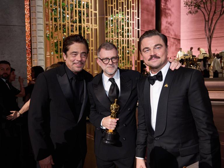 Benicio Del Toro, Paul Thomas Anderson und Leonardo DiCaprio bei der 98. Oscar-Verleihung am 15. März 2026