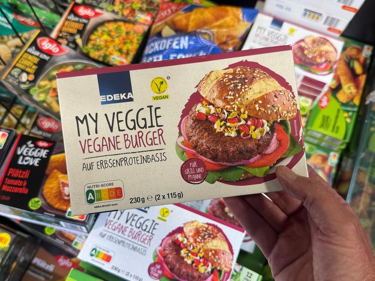 Die Verpackung eines veganen Burgers von my veggie. Geht es nach dem EU-Parlament, ist bald Schluss damit.