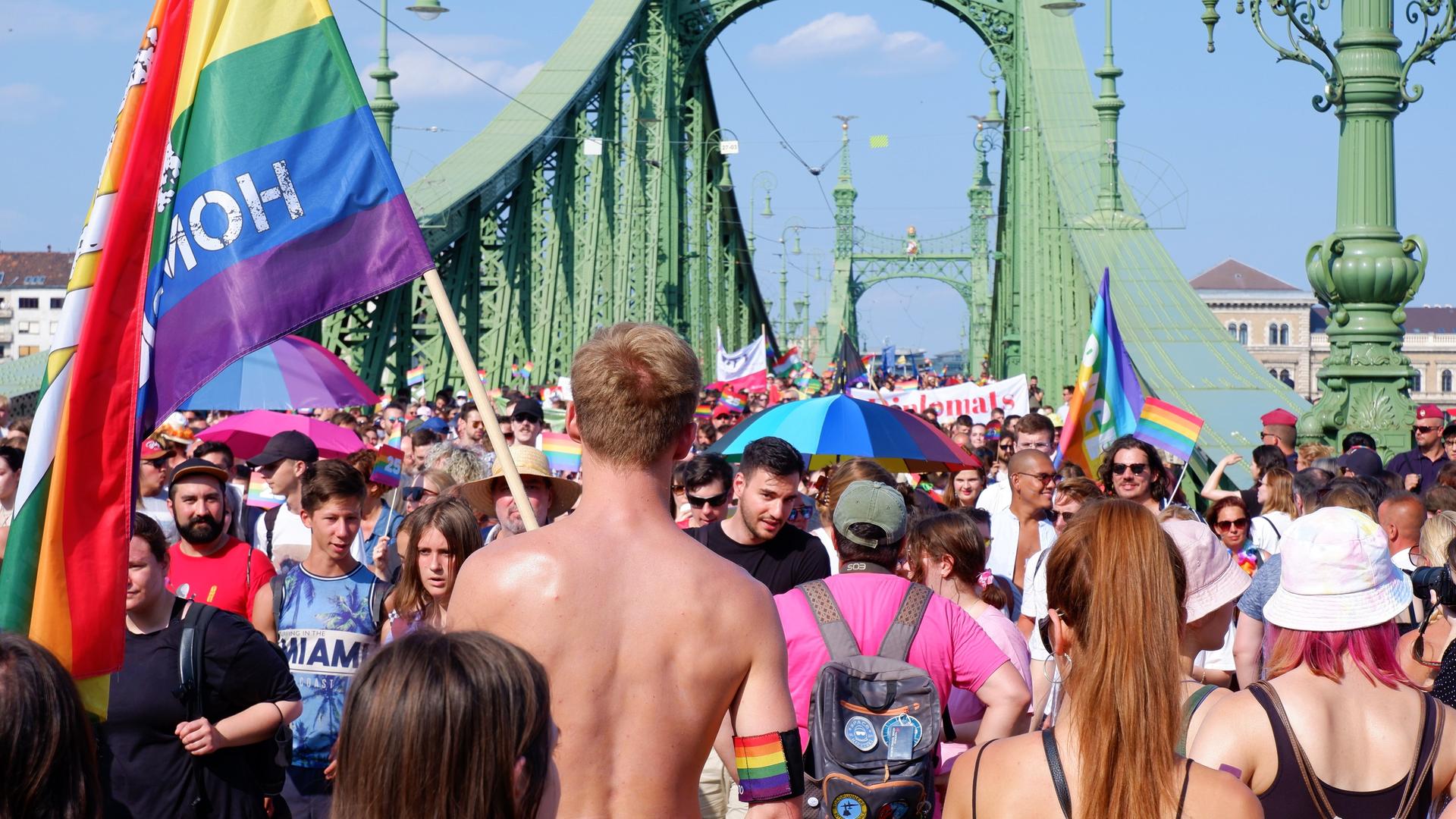 Teilnehmer der Pride-Parade in Budapest, Ungarn 2021 Teilnehmer der Pride-Parade in Budapest, Ungarn 2021