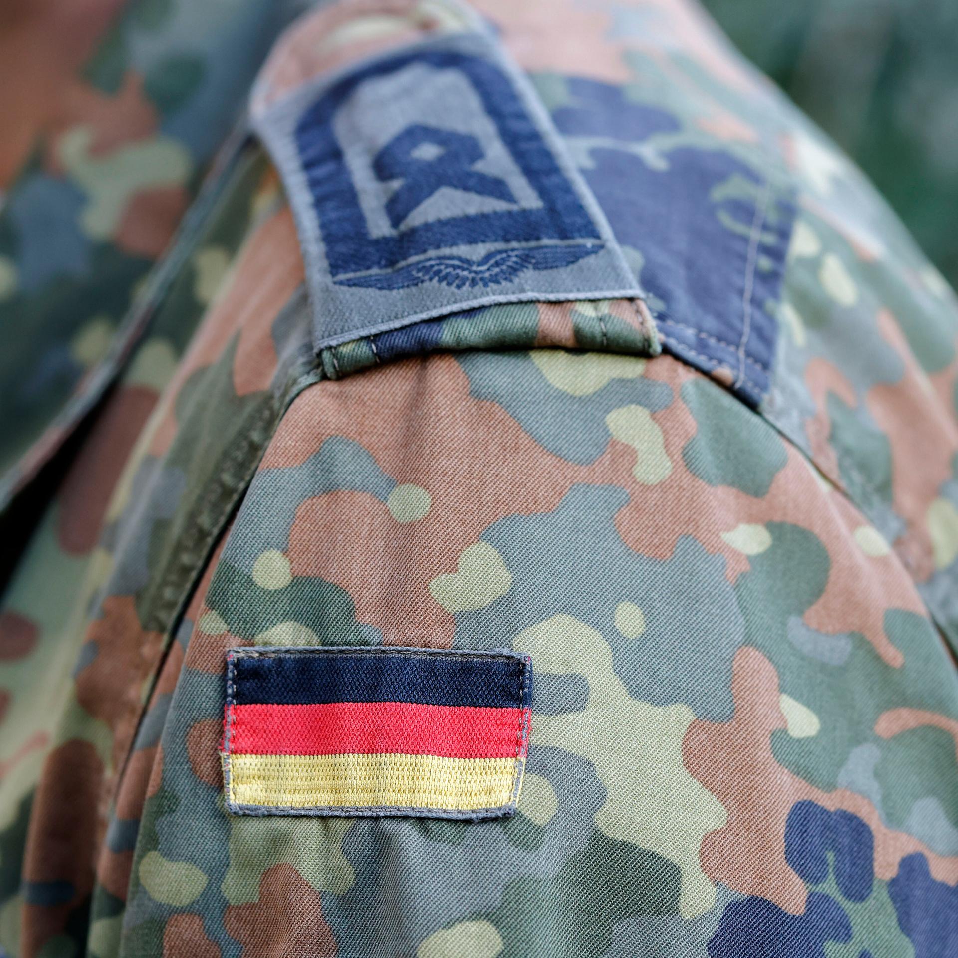 Wehrpflicht - Bericht über Losverfahren für Musterung
