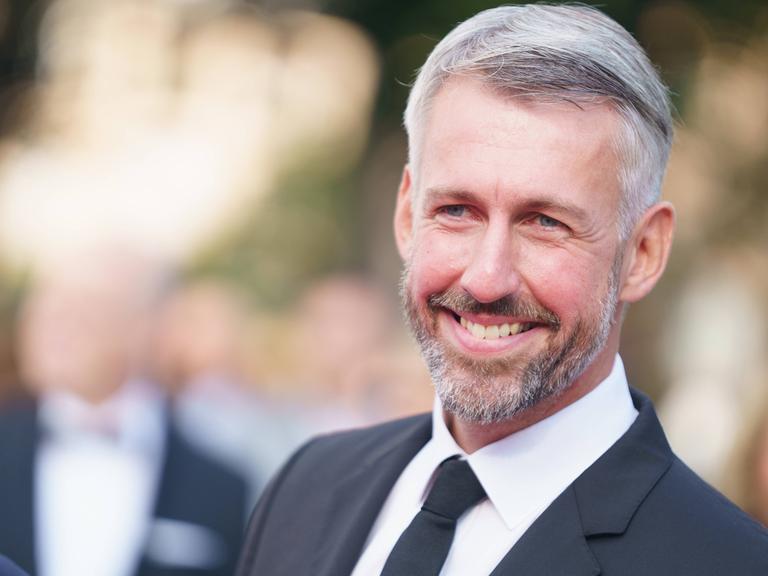 Der Kabarettist, Entertainer und Moderator Sebastian Pufpaff im Porträt