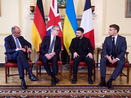 Friedrich Merz (links), Keir Starmer (2. von li.), Wolodymyr Selenskyj und Emmanuel Macron