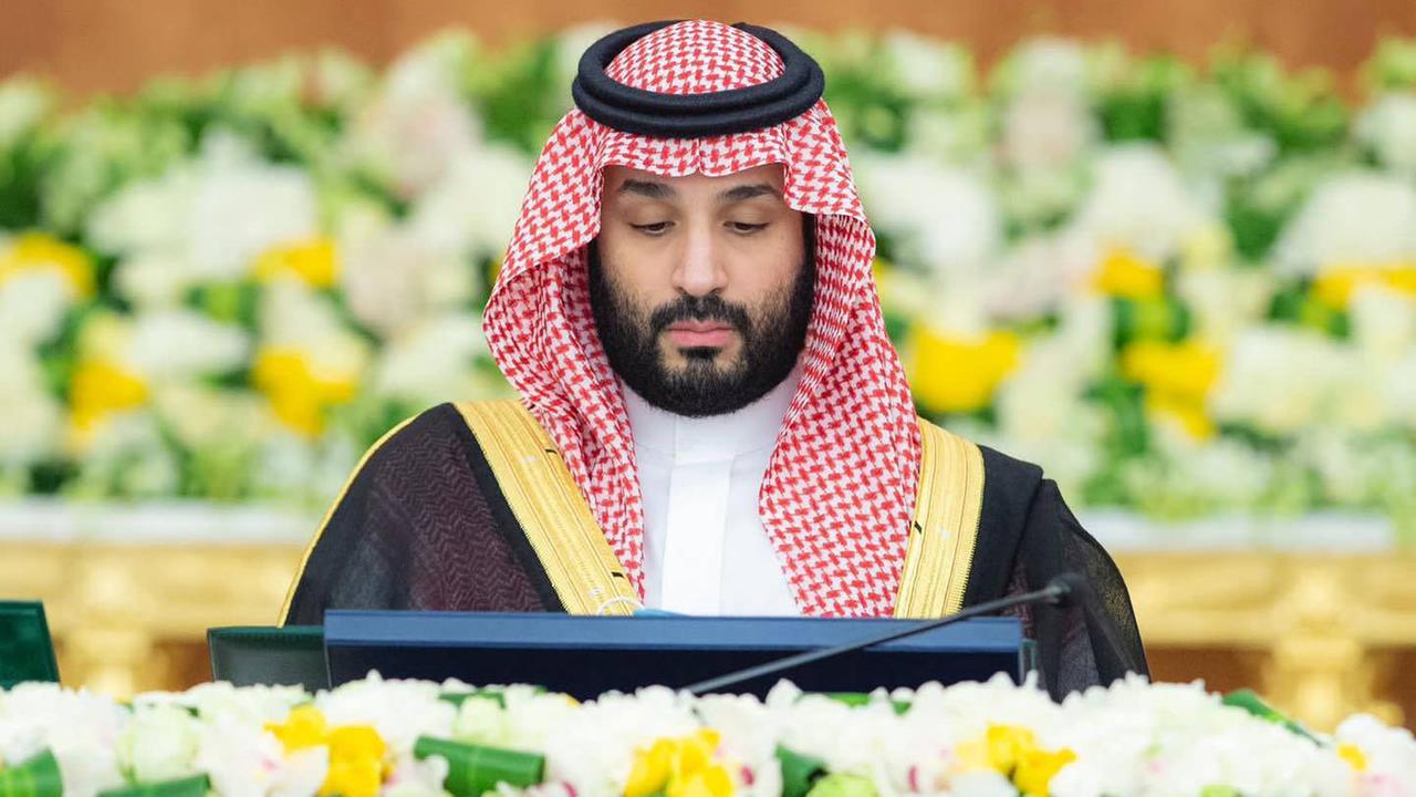 Der saudi-arabische Kronprinz Mohammed bin Salman bei der Leitung einer Kabinettssitzung in Saudi-Arabien, 2023.