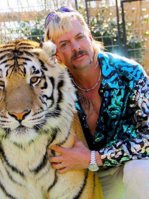 Joe Exotic, Tiger King: Murder, Mayhem, and Madness (2020) Credit: Netflix / The Hollywood Archive Los Angeles CA PUBLIC