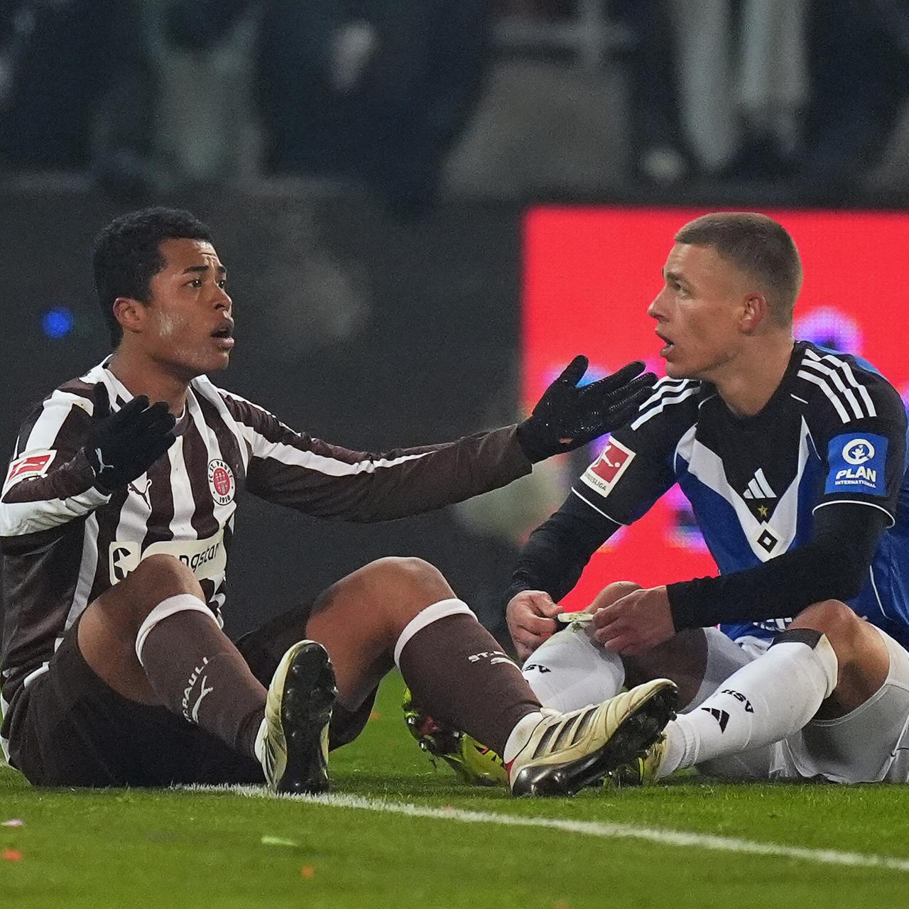 Fußball-Bundesliga - Sankt Pauli und Hamburger SV trennen sich unentschieden