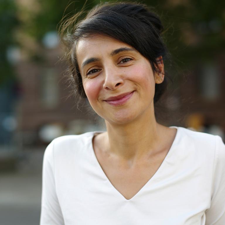 Cigdem Akyol 