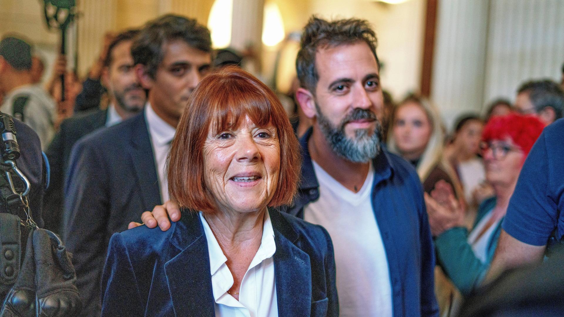 Gisele Pelicot am 8. Oktober 2025 in Nimes, Frankreich, während ihres Gerichtsprozesses Gisele Pelicot am 8. Oktober 2025 in Nimes, Frankreich, während ihres Gerichtsprozesses