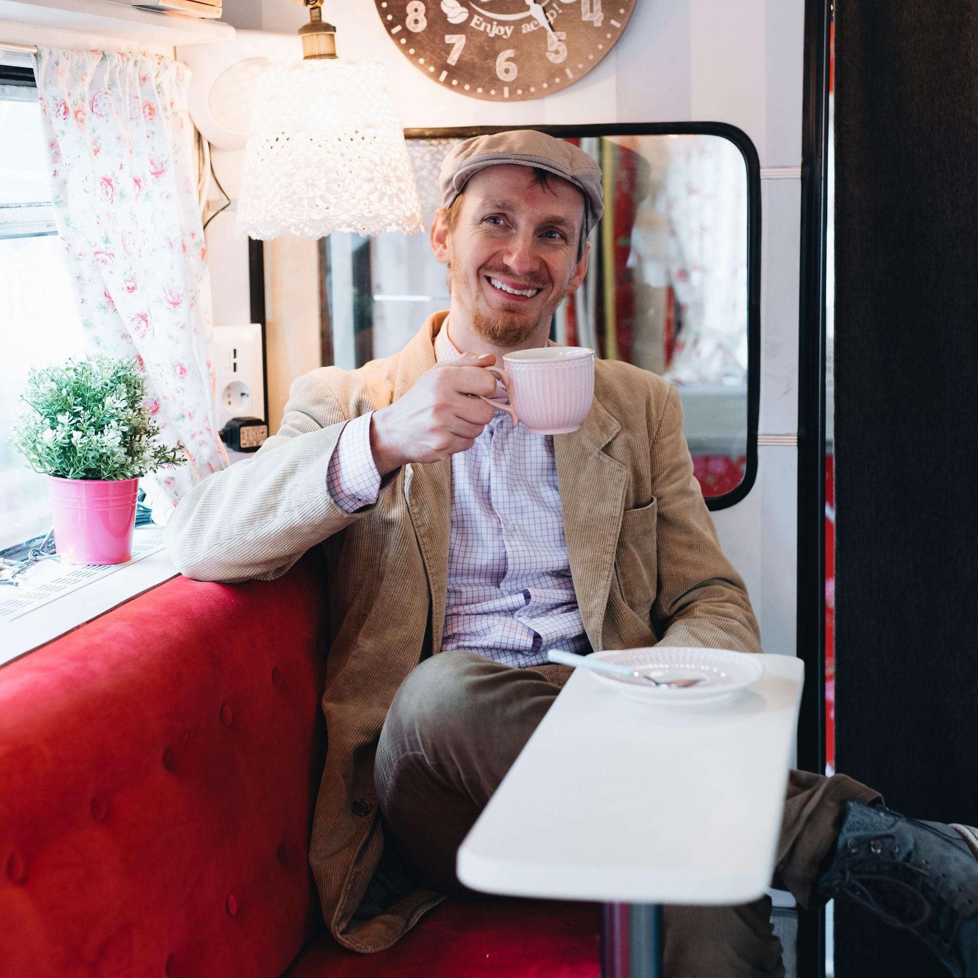 Michèl Malcin - Ein ehemaliger Pfarrer unterwegs im Cafébus