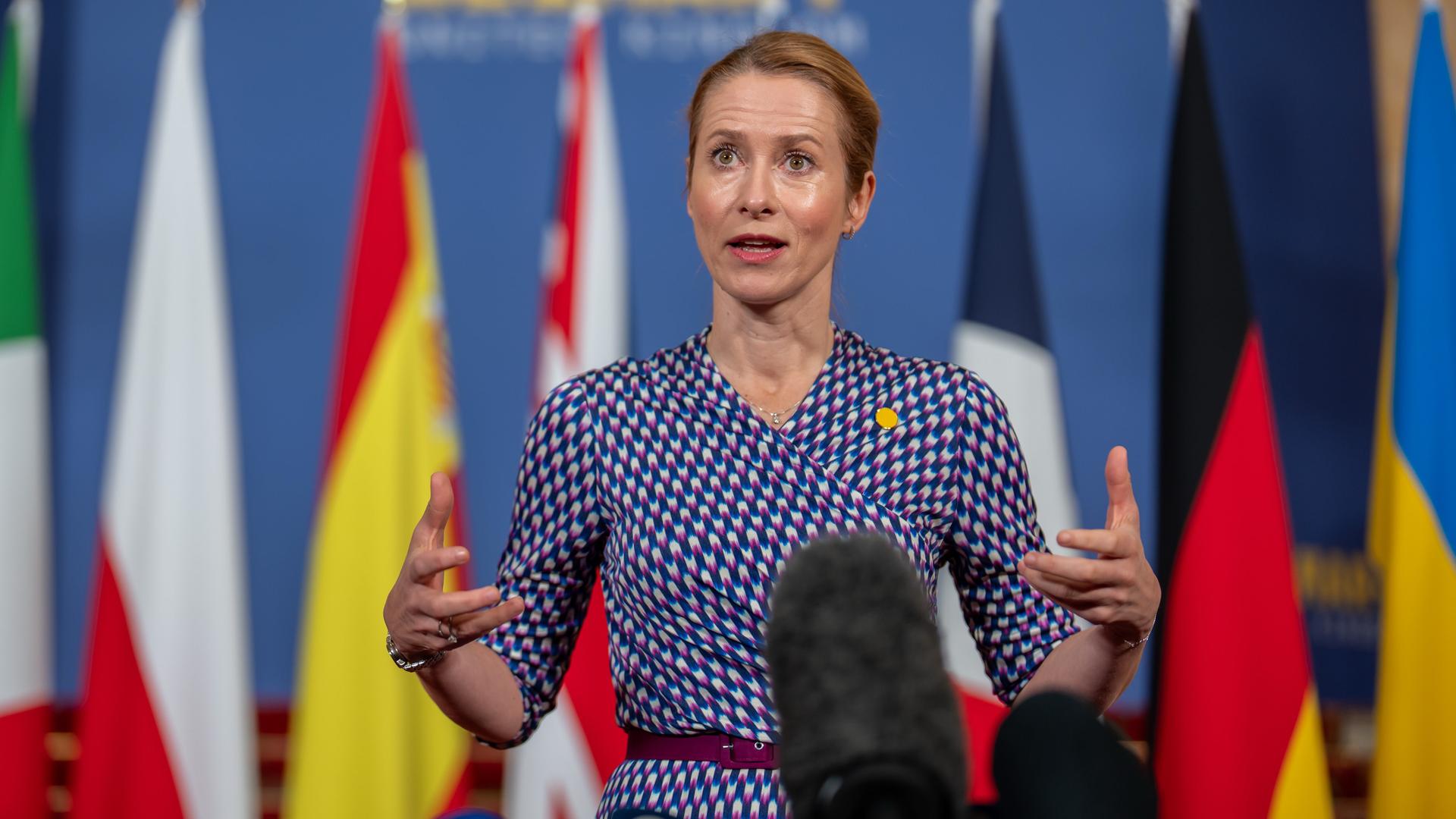 Kaja Kallas, Außenbeauftragte der Europäischen Union und ehemalige Premierministerin der Republik Estland, spricht vor einem Treffen im Rahmen der Konferenz der Gruppe Weimar+ zum Krieg in der Ukraine. Kaja Kallas, Außenbeauftragte der Europäischen Union und ehemalige Premierministerin der Republik Estland, spricht vor einem Treffen im Rahmen der Konferenz der Gruppe Weimar+ zum Krieg in der Ukraine.