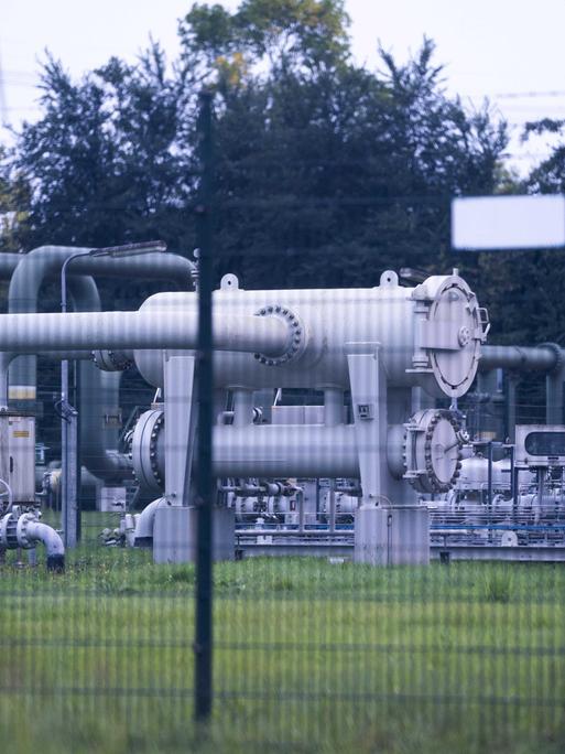 SCHEEMDA: Einer der NAM-Gasförderungsstandorte, an dem Gas aus dem Groninger Feld gefördert wurde. Nach sechzig Jahren wurde die Gasförderung in Groningen aufgrund der Erdbebengefahr und des Leids für die Bewohner eingestellt.