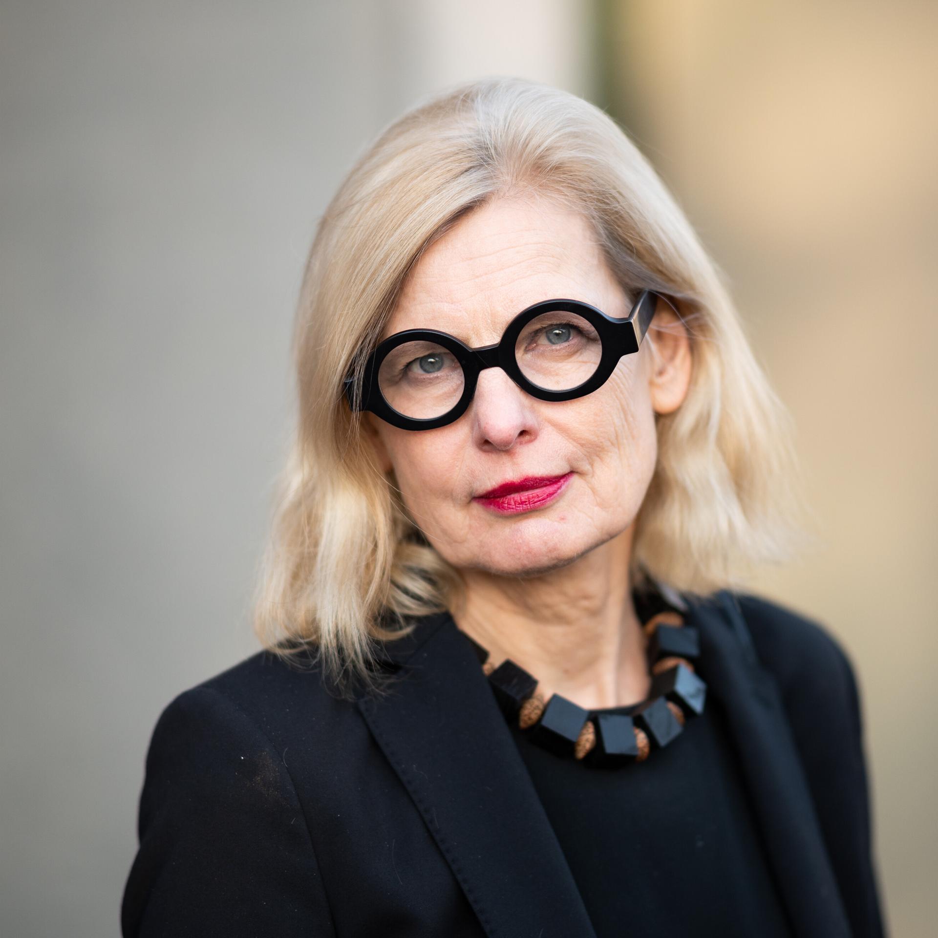 Claudia Guderian - Im Angesicht unserer Toten