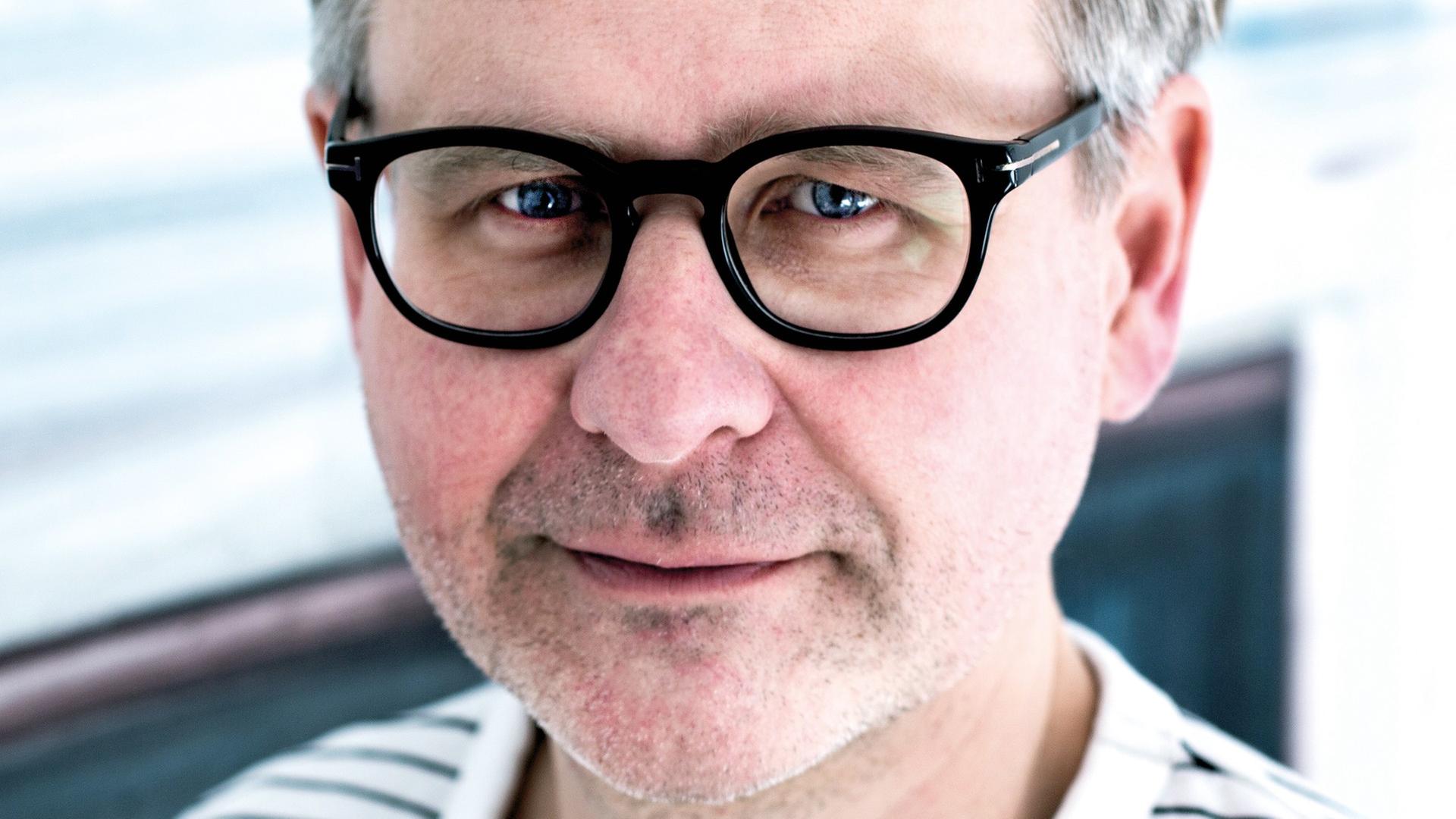 Der Schriftsteller Martin Simons 