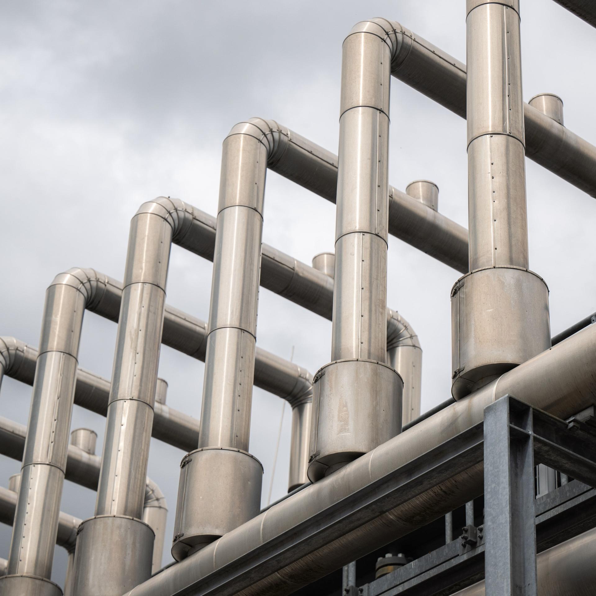 Niedersachsen, Rehden: Die Technik vom Astora Gasspeicher in Rehden. 