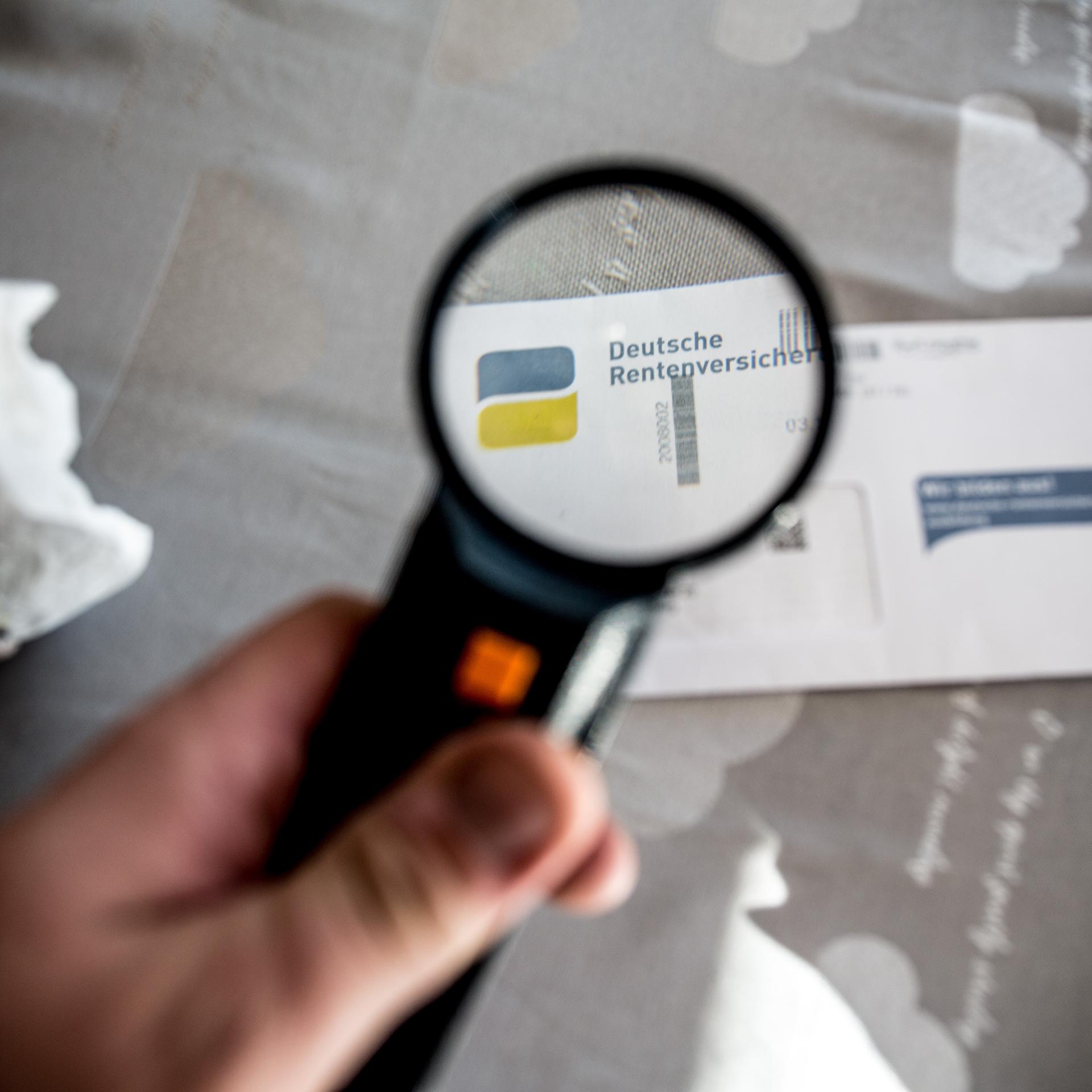 11. November 2025 - Blick in die Zeitungen von morgen