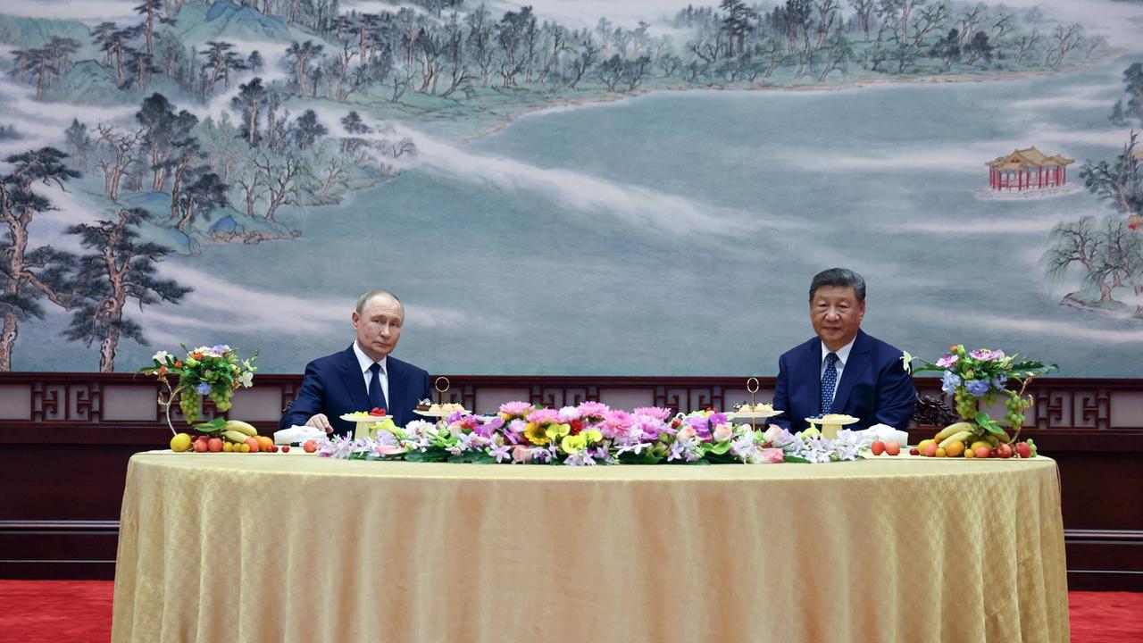 02.09.2025: Russlands Präsident Wladimir Putin und Chinas Präsident Xi Jinping bei einem Treffen in Beijing.