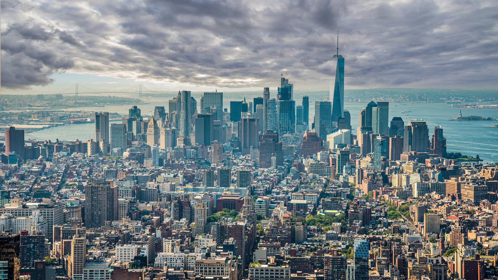 Blick über New York mit Skyline Manhattans.