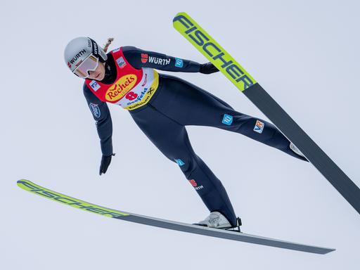 Als Skispringerin gewann Svenja Würth 2017 den Weltmeistertitel im Mixed-Team. Mittlerweile startet sie in der Nordischen Kombination, die Skispringen und Langlauf kombiniert.