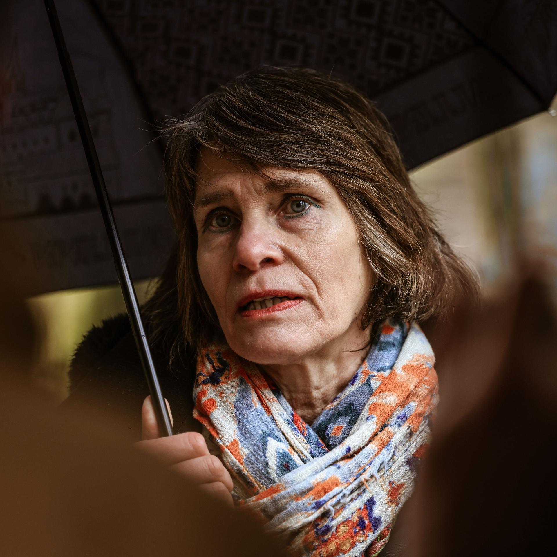 Pharmatests - Sylvia Wagner klärt über das Leid von Heimkindern auf Pharmatests - Sylvia Wagner klärt über das Leid von Heimkindern auf