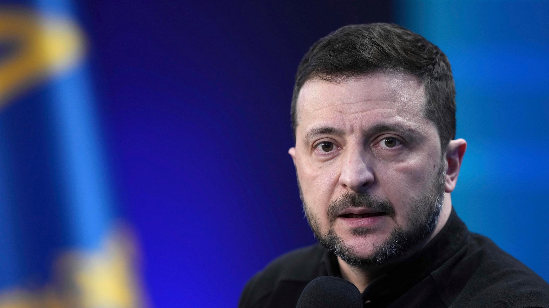 Ukraine’s President Selenskyj Defies Resignation Orders at White House, Aims for Reelection Amidst Escalating Tensions