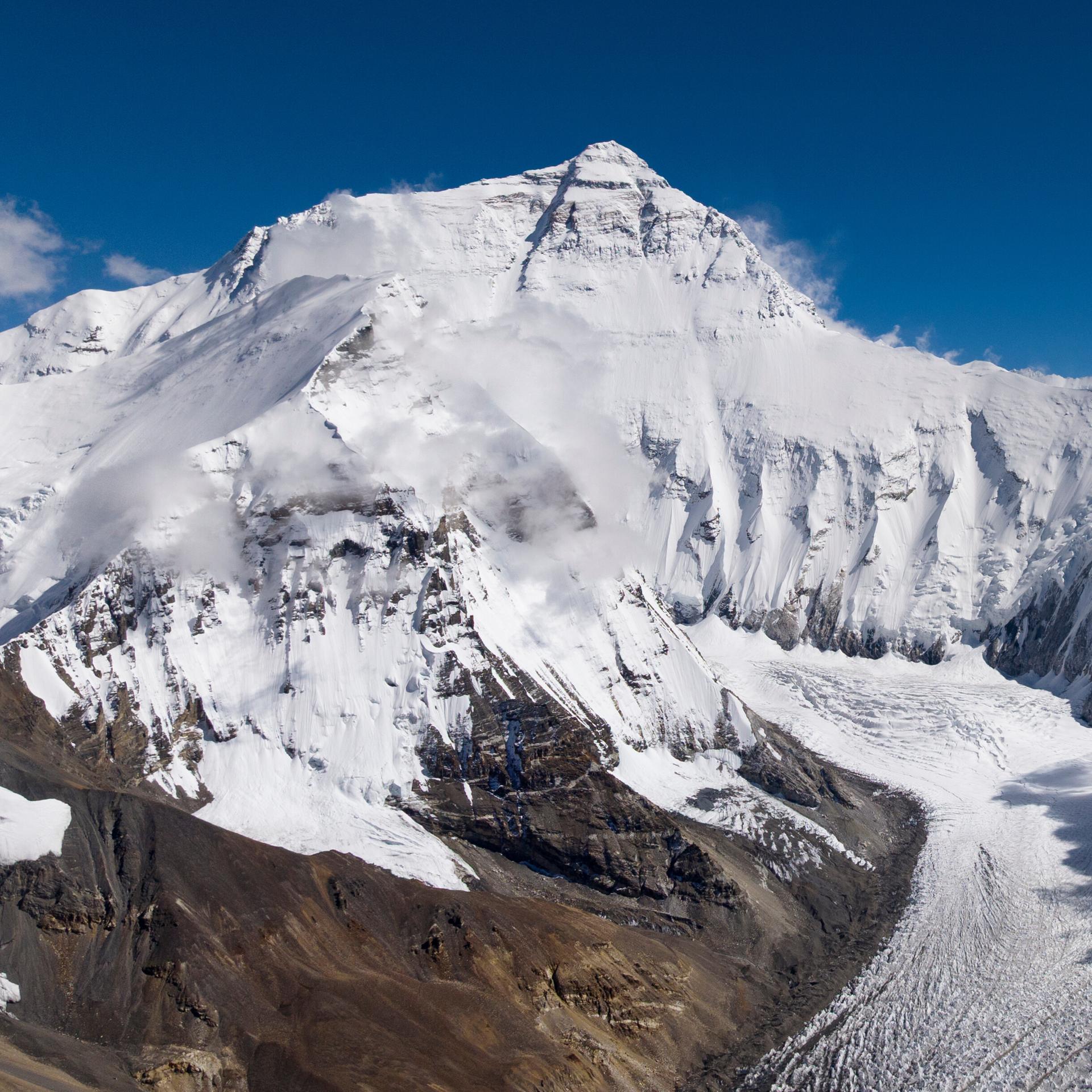 Das Bergjahr 2025 - Ein Himalaya-Rekord und ein tödlicher Unfall
