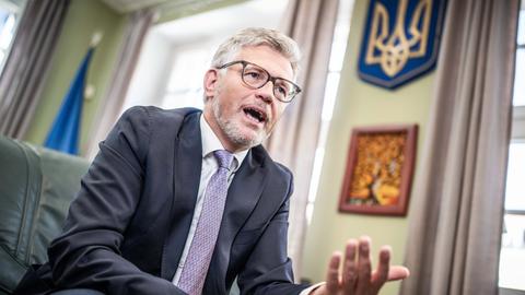 Andrij Melnyk, früherer Botschafter der Ukraine in Deutschland, heute Brasilien, aufgenommen bei einem Interview mit der Deutschen Presse-Agentur.