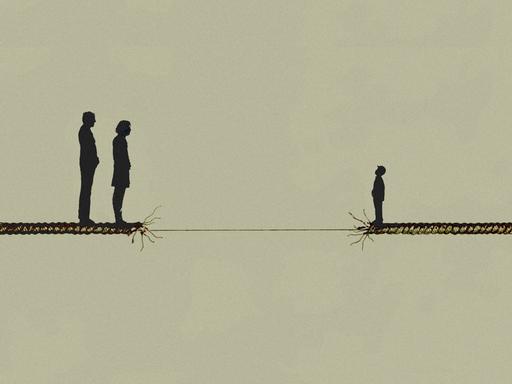 Illustration: Eltern stehen getrennt von ihrem Sohn an einem Abgrund. Zwischen ihnen hängt ein ausgefranstes Seil
