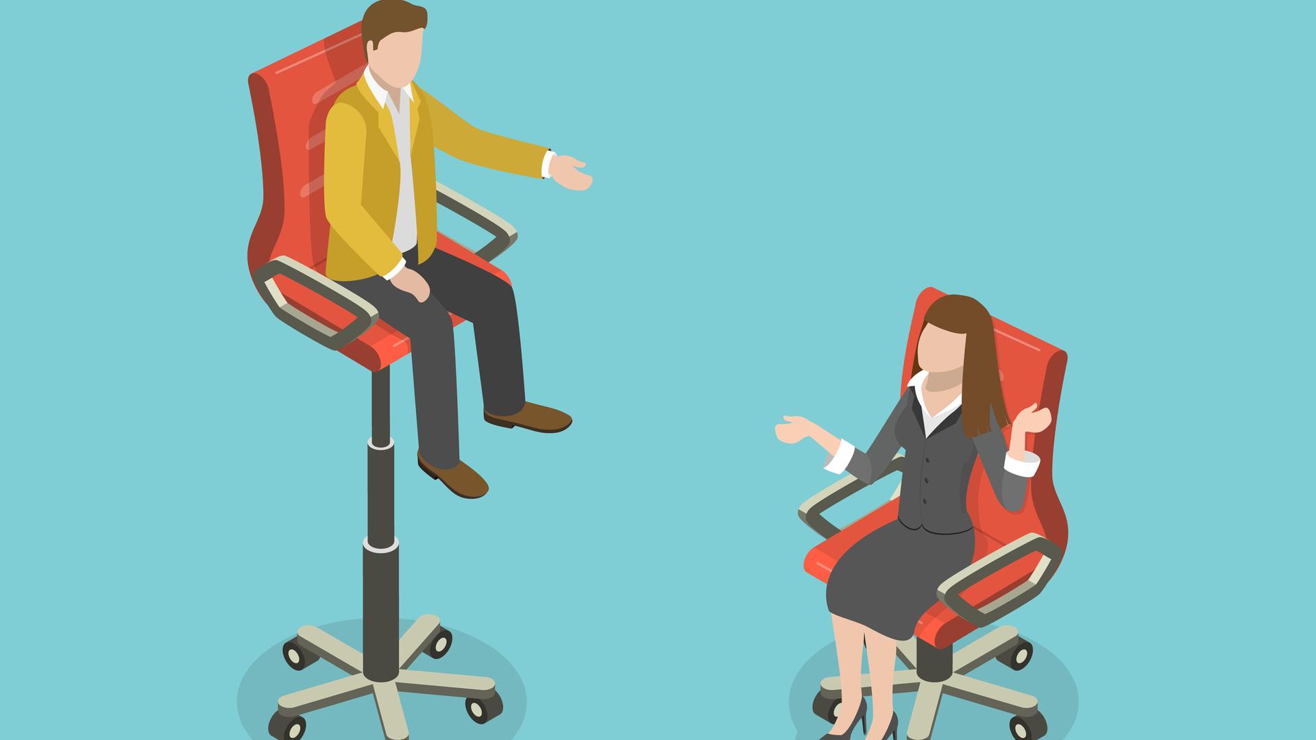 Illustration: Das Bild zeigt zwei Stühle auf unterschiedlicher Höhe: Auf dem höheren sitzt ein Mann, auf dem deutlich niedrigeren eine Frau. Die ungleiche Sitzhöhe symbolisiert den Gender Pay Gap Illustration: Das Bild zeigt zwei Stühle auf unterschiedlicher Höhe: Auf dem höheren sitzt ein Mann, auf dem deutlich niedrigeren eine Frau. Die ungleiche Sitzhöhe symbolisiert den Gender Pay Gap
