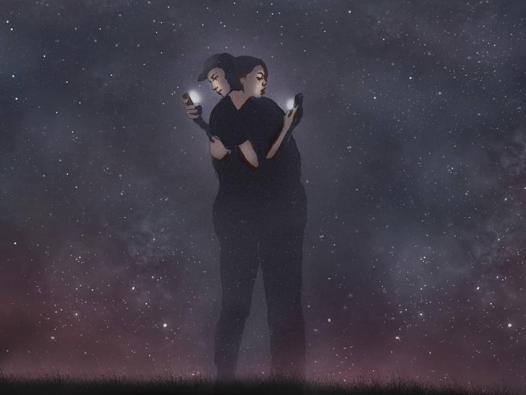 Eine Illustration zeigt ein junges Paar das sich abgelenkt von ihren Smartphones umarmt.