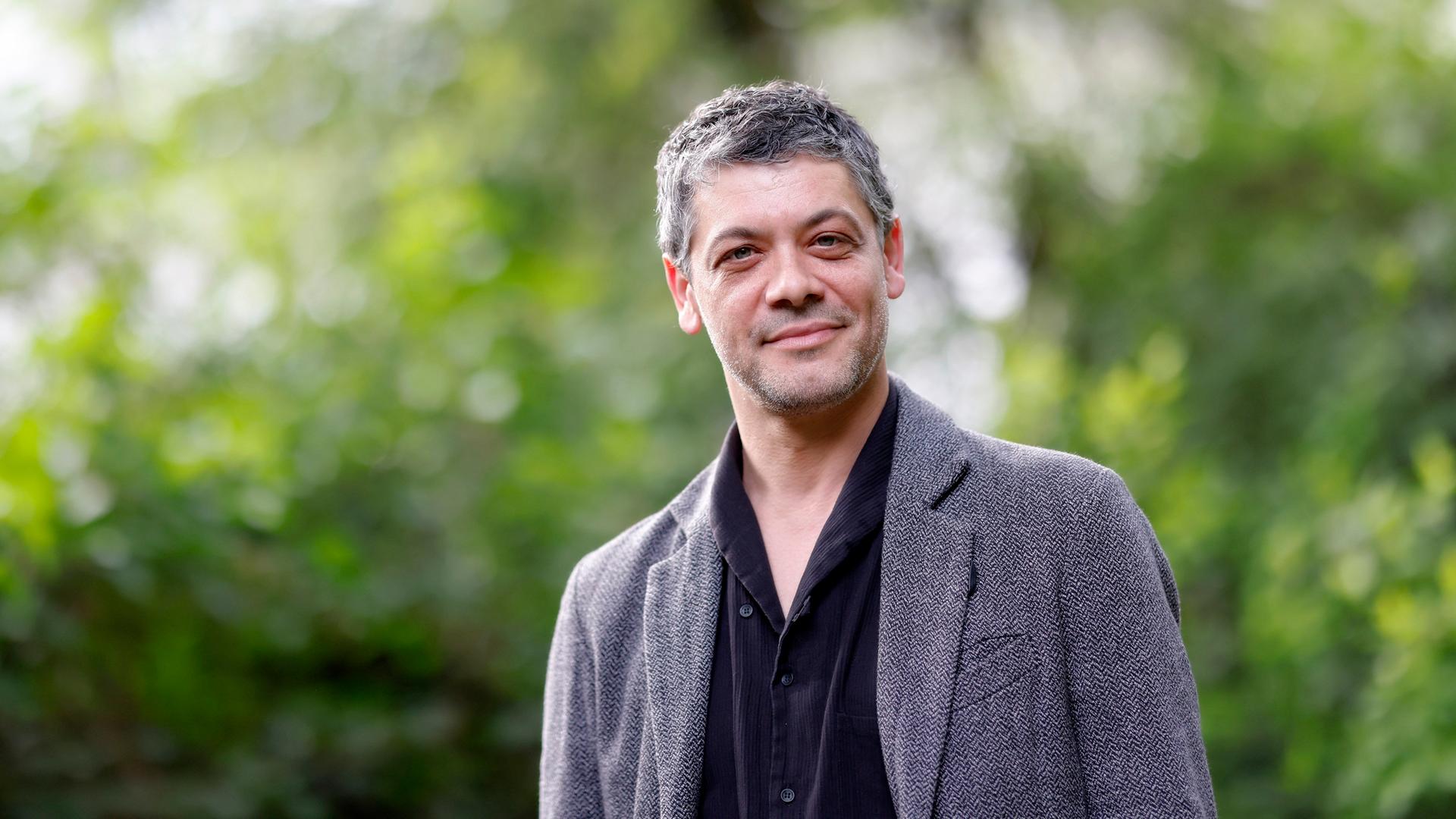 Schauspieler Carlo Ljubek beim Fotocall zur NRW-Premiere von 'Alle die Du bist' im Odeon Kino Köln, 23.05.2024.