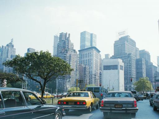 Das Foto von 1985 zeigt die Hochhäuser von New York, Manhatten